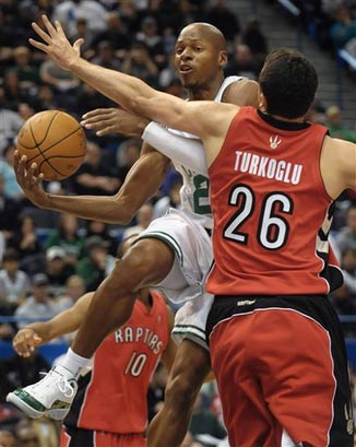 裁判出手 裁判出手